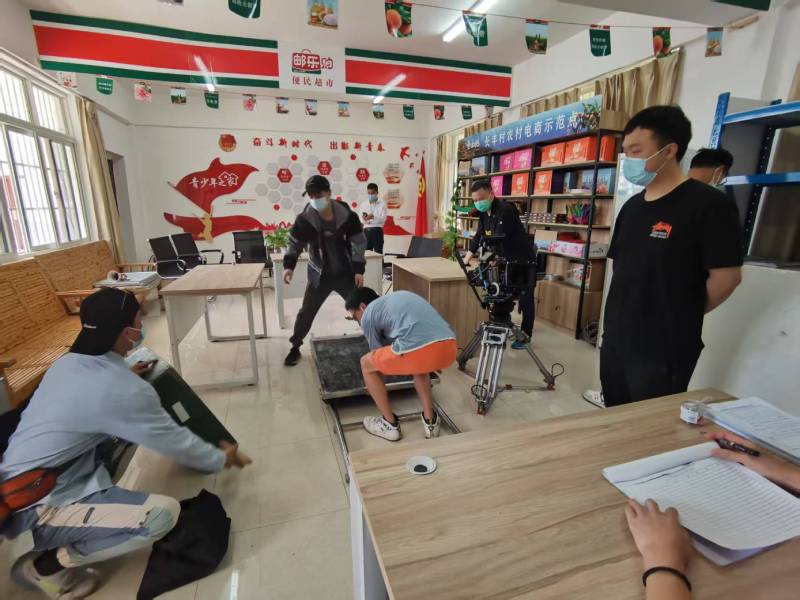 耿马广告片拍摄公司：极简主义践行者，少即是多的视觉哲学